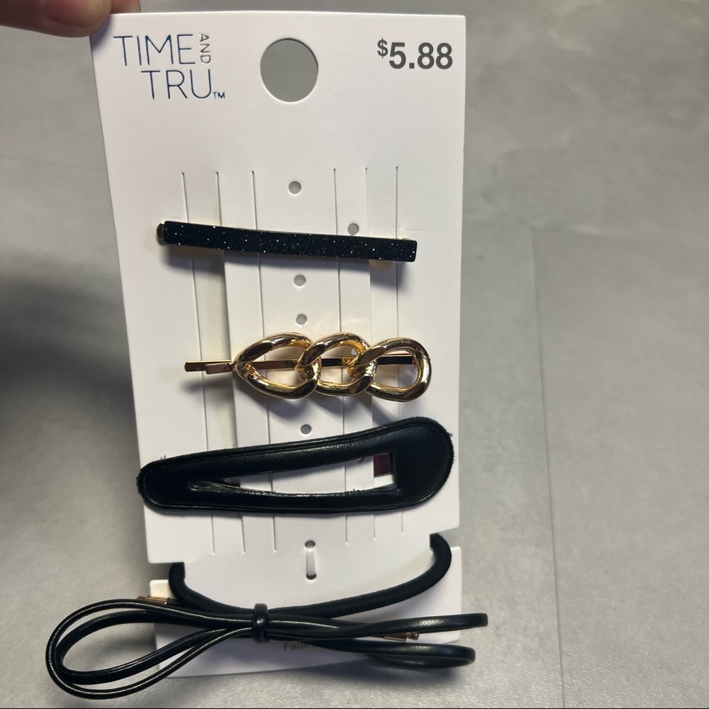 FREE when bundled* 4 pack hair accessories black